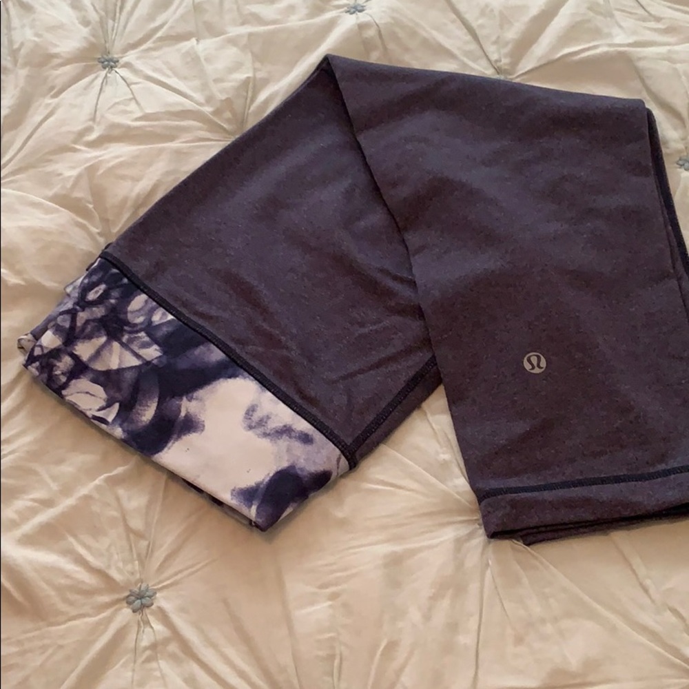 Lululemon capris.